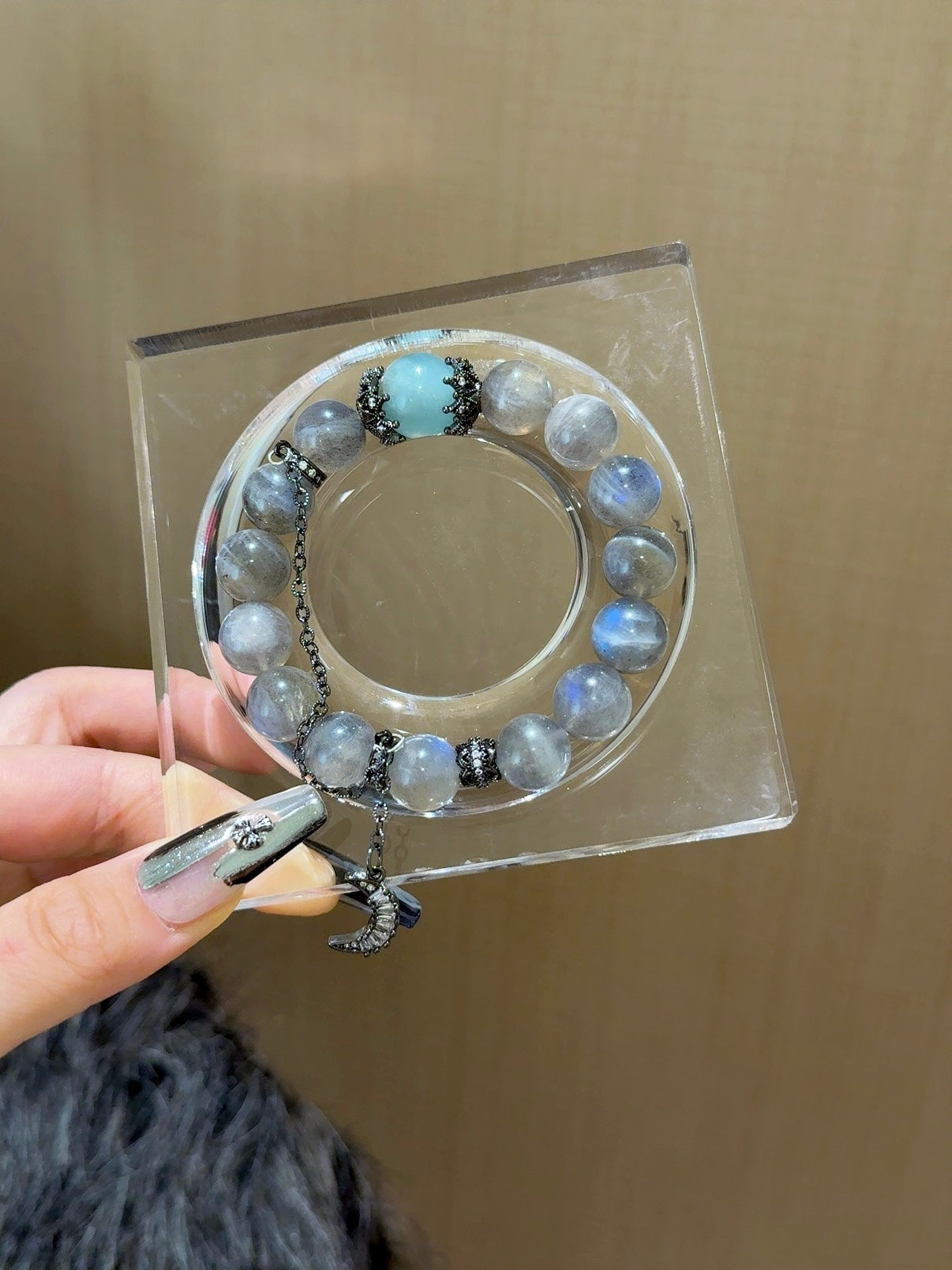 ▫️▪️ Grey moonlight aquamarine bracelet
